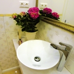 golden-stars-superior-ii-budapest-apartment-bathromm-2